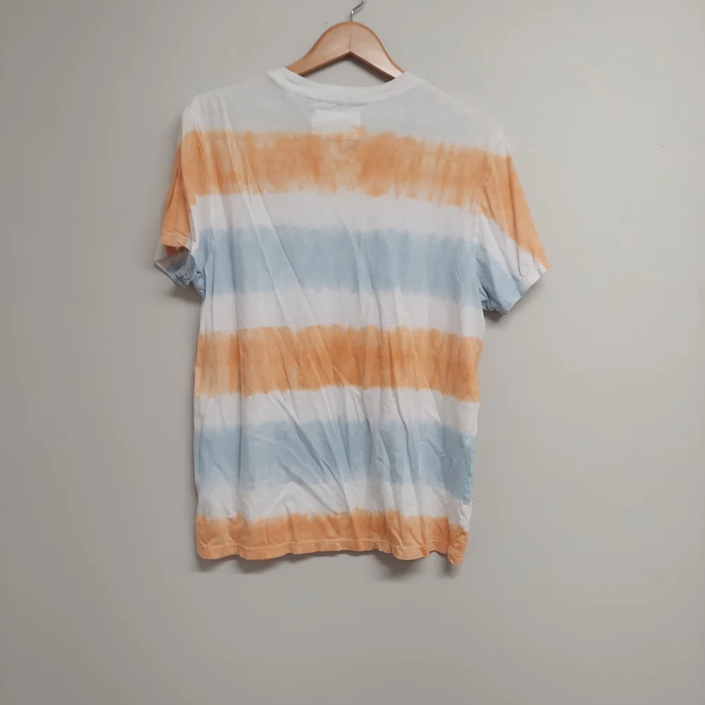 Guess Vibrant Orange and Blue Short Sleeve Tee - Picture 2 of 3